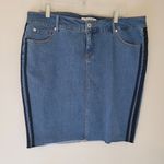 Torrid Denim Mini w Side Ribbon NWT Photo 0