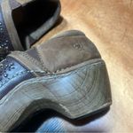 Ariat Brown leather Clogs floral detail size 6.5 Comfort Photo 14