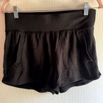 Athleta  black pull‎ on shorts size S Photo 0