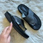 Easy Spirit  leather flip-flops Photo 2