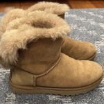 UGG  NAVEAH Mini Bow Short Boots Brown Style #1012808 Women’s 7 Warm Comfy Cozy Photo 0
