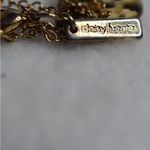 Daisy Fuentes Daisy Fuentez Hammered Gold Tone Disc Link Chain Single Strand Casual Necklace Photo 1