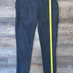 Aerie Grey Leggings with pockets Women’s Size Medium Photo 3