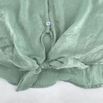 NWT Axis Apparel Tie Front‎ mother of pearl Button Camisole Green Large tank top Photo 3