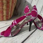 Carlos Santana  heels Photo 7