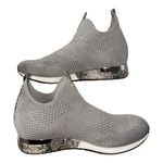 EUC URBAN SPORTS BY J SLIDES Gray and Silver Metallic Slip Photo 1