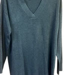 JM Collection  Low V Tunic Sweater Gray Sz M NWT Photo 0