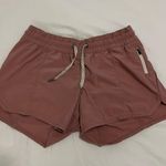 Vuori Women’s Shorts Photo 0