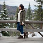 Crocs NWT  Womens Adela Foldover Fuzz Snow Boot Size 6 Mahogany Khaki Suede Photo 1