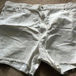 Old Navy White Denim women’s shorts  Photo 0