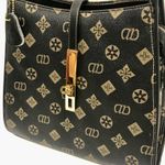 Black / Gold Handbag Photo 1