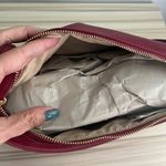 NWOT Elegant Burgundy adjustable shoulder strap roomy bag never used Red Photo 3