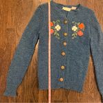 Cottagecore Flower Embroidered Blue Sweater size small Vintage Photo 4