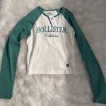 Hollister NWT.  Long Sleeve Logo Graphic Flocking Baby Tee Photo 0