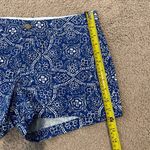 Old Navy Women's  everyday Twill Chino  Short Photo 5