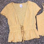 No Boundaries 2 piece, tie front top Photo 2