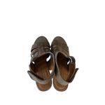 Comfortiva Leather Strappy Block Heel Sandals Taupe Women’s 7.5M Size 7.5 Photo 6