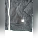 Vuori  Womens Halo Performance Hoodie 2.0 Dreamknit Medium Gray Zipup Sweatshirt Photo 1