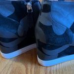 Linea Paolo EUC Anna Camo Suede Wedge Sneaker Women 12 Shoes Leather Black Tonal Photo 8