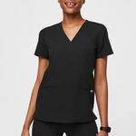 FIGS Casma Three Pocket Scrub Top Size Extra Small Black Photo 0