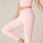 Light pink cropped workout top Size XL Photo 0