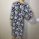 Ralph Lauren Lauren  Floral 3/4 Sleeve Ruched Midi Dress Black White Size 10 Photo 4