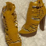 NWOT Daytime Darling Caged Heeled Sandal Gold Size 10 Photo 1