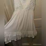 Chelsea and Violet 🌼 white dress Photo 4