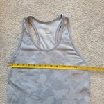 Athleta Women's Small Speedlight Tank Top Light Grey Camo Racerback Stretch Photo 5