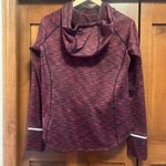 Gap LN Cranberry Orbit Fleece Pullover Hoodie with Pockets, Thumb Holes, Small Photo 2