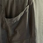 Balance Collection Woman’s Black and gray pin stripe skort with drawstrings and 2 side pockets Photo 6