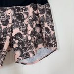 Oiselle  Pink Floral Citrus Roga Short Photo 5