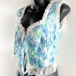 Love + Harmony Sleeveless Floral Tie Front Crop Lace Trim Tank Top Blue Medium Photo 3
