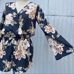 Lulu’s floral print romper Size XS Photo 1