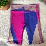 Nike nwot //  seamless biker colorblock shorts Photo 52