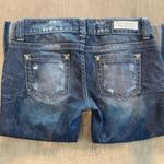Guess NWOT distressed capri jeans with zipper bottom. Sz 28 Photo 3