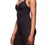 SKIMS New Seamless Sculpt Mid Thigh Bodysuit in Onyx Small Photo 0