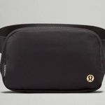 Lululemon Everywhere Belt Bag Photo 0