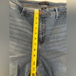 Sincerely Jules Wide Photo 6