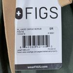 FIGS women’s kade green PO 5315 cargo scrub jogger pants size small regular NWT Photo 1