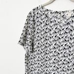 J.Crew [] Black White Giraffe Novelty Print Short Sleeve Round Neck Blouse Sz XL Photo 6