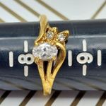 Cute Gold Tone Fashion Cocktail Ring Clear Crystals Size 7.5 Photo 9