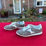 Universal Threads Nwt Animal print Skyler Sneakers Universal Thread size 9.5 cheetah leopard Photo 5