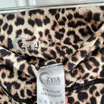 Zyia Active Leopard Scrunch Butt 7/8 Length Leggings Photo 5