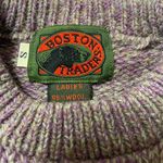 Boston Traders  pullover sweater. 85% wool & 15% nylon purple & gray. Size small Photo 4