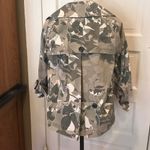 BCBG MAXAZRIA SHORT CAMO TRENCH Photo 3