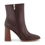 Cushionare Elegant Brown Heeled Boots Photo 2