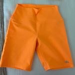 Alo Yoga Biker Shorts Photo 1