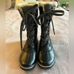 Jbu by Jambu water resistant black and gray herringbone with fur trim size 6.5M Photo 1