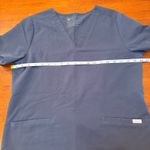 FIGS  Casma Short Sleeve V-Neck Scrub Top Blue/Gray Size‎ Medium FW1100 PO 2314 Photo 4